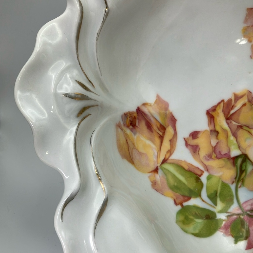 Antique German Scalloped Porcelain Bowl - Picture 5 of 16